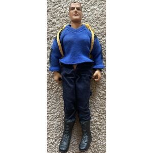 1992 Hasbro 12" (inch) Action Figure w/‎ Accessories & Outfit